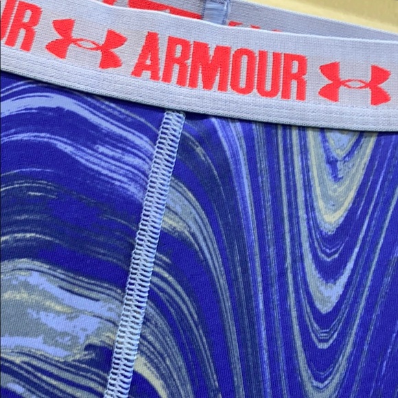 Under Armour YXL active wear Capri pants - Picture 4 of 6